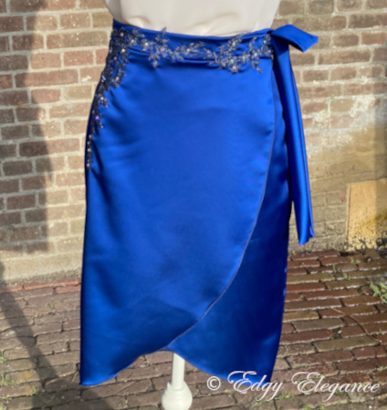 skirt_satin_blue_full_length_3