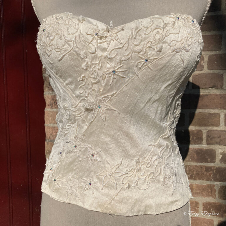 bridal_corset_silk